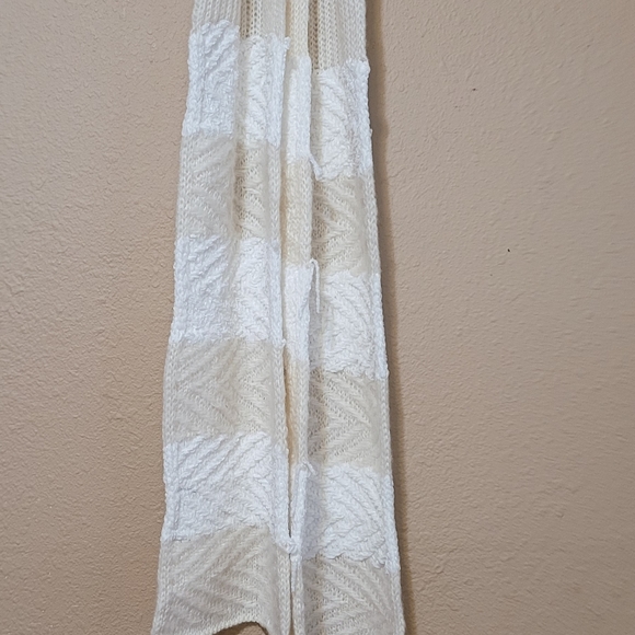INC scarf knit muffler white cream International Concepts chevron design - Picture 5 of 8